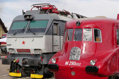 L1003093